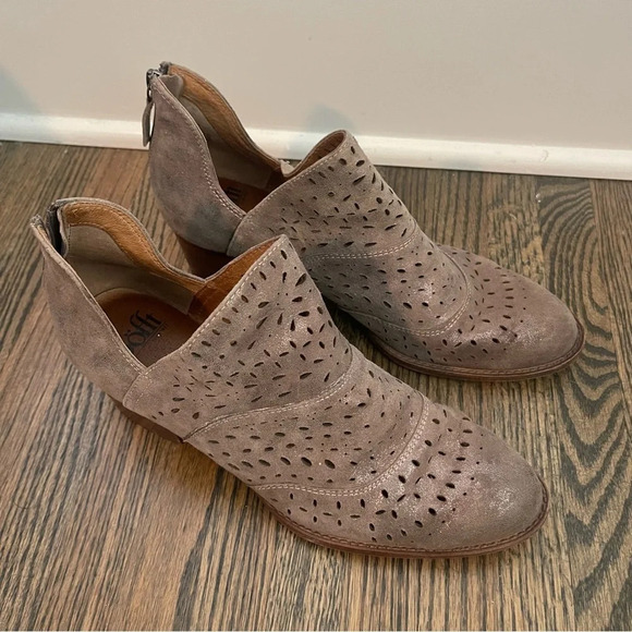 Sofft Wyoming Anthracite Laser Cut Leather Ankle Booties size 9.5 - Picture 2 of 9